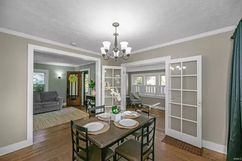 Dining - 818 Eckman St, South Bend, IN 46614 photo 1 of 4