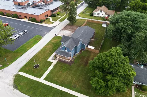 View/Area - 702 E Walnut St, Chalmers, IN 47929 photo 3 of 5
