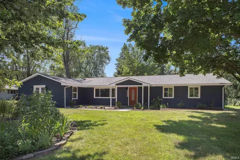 52775 Arbor Dr, South Bend, IN 46635