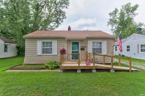 1913 Waggoner Ave, Evansville, IN 47714