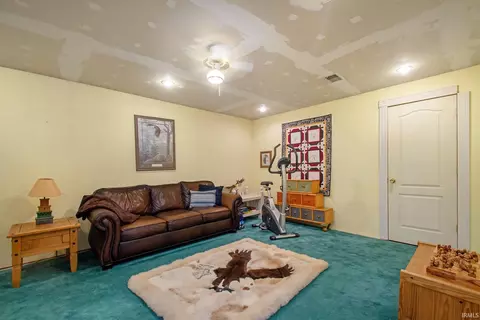 12421 Frontier Ct, Granger, IN 46530 photo 20