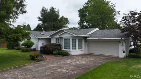 720 S Meadow Rd, Evansville, IN 47714