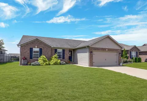 13400 Wildflower Dr, Evansville, IN 47725