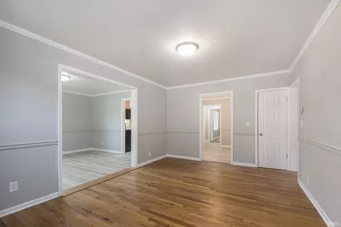 16630 Barton St, Granger, IN 46530 photo 3