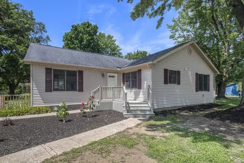 16630 Barton St, Granger, IN 46530 photo 1