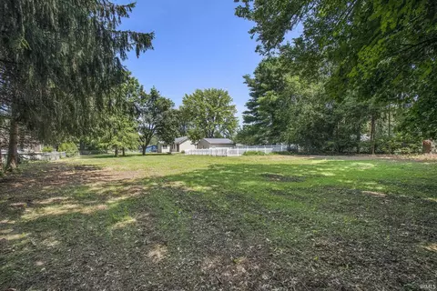 16630 Barton St, Granger, IN 46530 photo 25