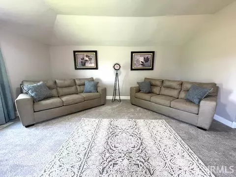 Living - 1010 E 400 S, Kokomo, IN 46902 photo 1 of 4