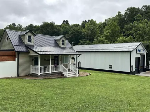 638 N Pike Rd, Springville, IN 47462