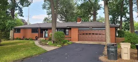 2804 E Rose St, South Bend, IN 46635