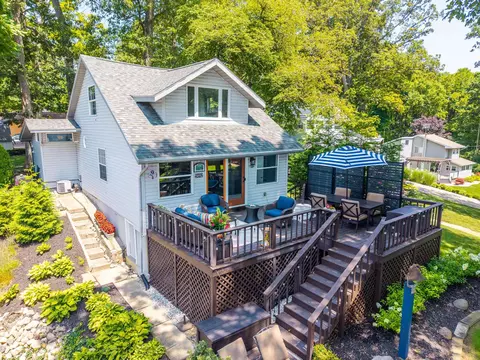 5692 S 980 E, Wolcottville, IN 46795
