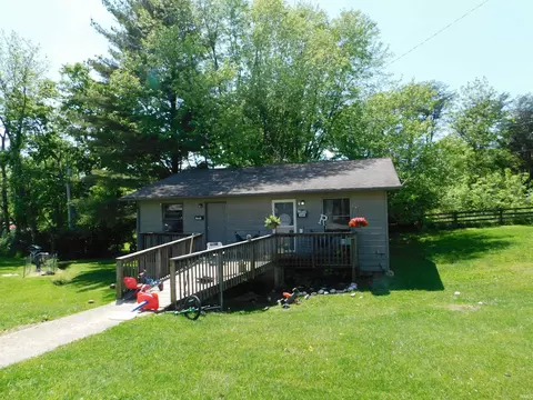 100 Walnut Tree Dr, Salem, IN 47167 photo 3