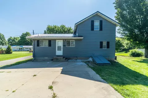 Exterior - 221 N Maple St, Lagrange, IN 46761 photo 5 of 5
