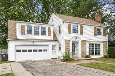 1501 Randallia Dr, Fort Wayne, IN 46805