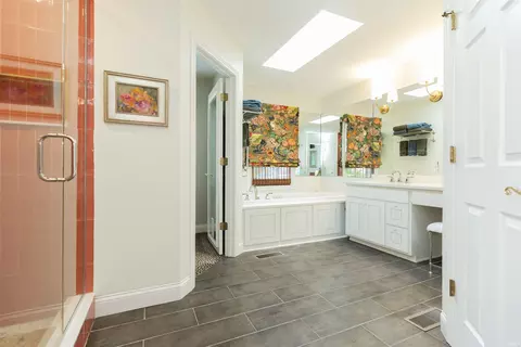 50933 Sharpstone Ct, Granger, IN 46530 photo 18