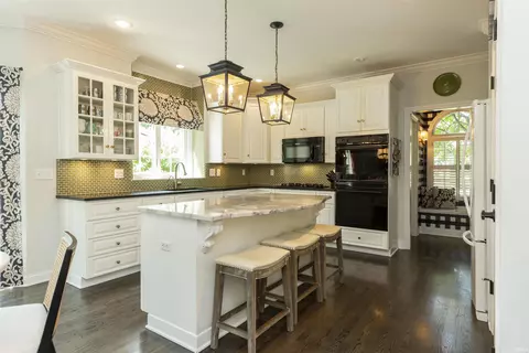 50933 Sharpstone Ct, Granger, IN 46530 photo 14