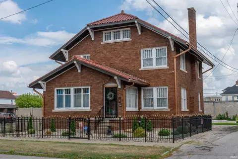 315 W Lexington Ave, Elkhart, IN 46516