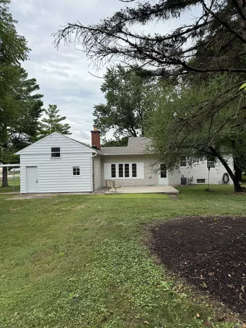1145 S Wayne St, Waterloo, IN 46793 photo 2