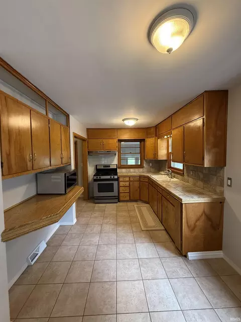 1145 S Wayne St, Waterloo, IN 46793 photo 3