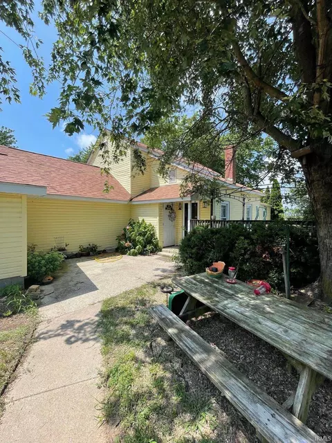 18669 E State Road 58, Sandborn, IN 47578