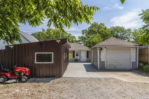 4209 Lafayette St, Fort Wayne, IN 46806