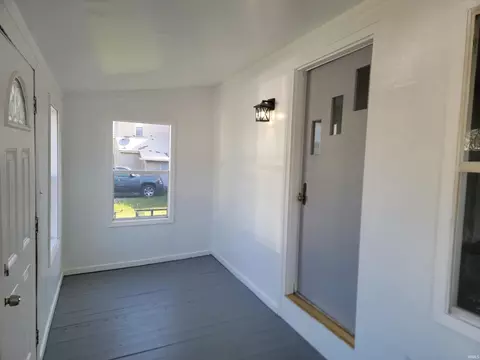 230 S Franklin St, Waterloo, IN 46793 photo 5