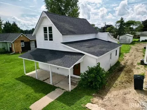 740 N 13th St, Elwood, IN 46036