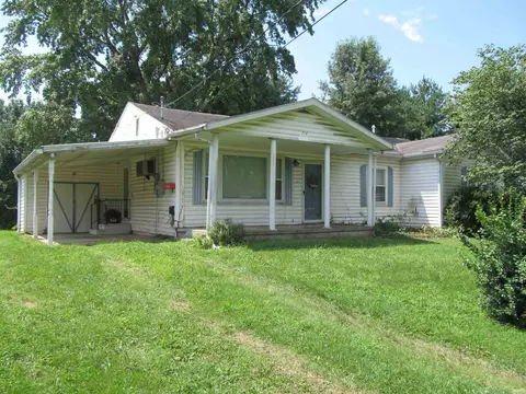 714 W Curry St, Mitchell, IN 47446 photo 1