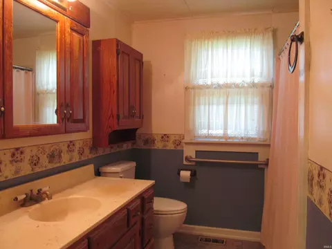 714 W Curry St, Mitchell, IN 47446 photo 15
