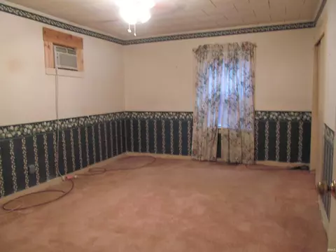 714 W Curry St, Mitchell, IN 47446 photo 9