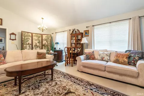 Living - 2226 E Cape Cod Dr, Bloomington, IN 47401 photo 2 of 3