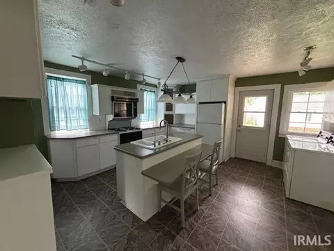 Kitchen - 600 E 4th St, Fowler, IN 47944 photo 2 of 2