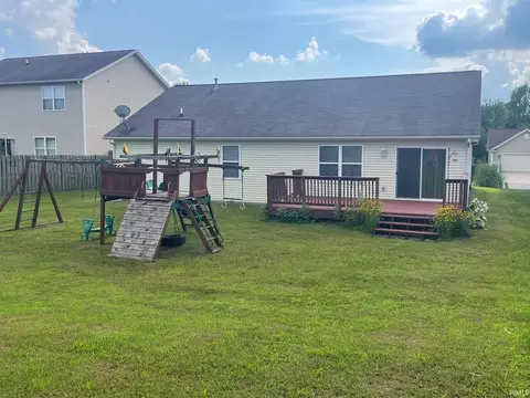 3070 N Cantlin Dr, Bloomington, IN 47404 photo 5