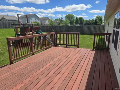 3070 N Cantlin Dr, Bloomington, IN 47404 photo 6