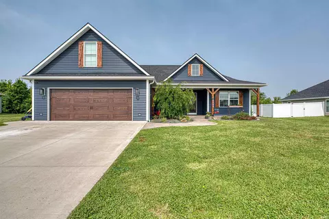 340 Wabash Cir, Chandler, IN 47610
