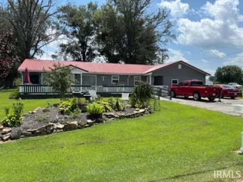 621 W Eighth St, Grandview, IN 47615