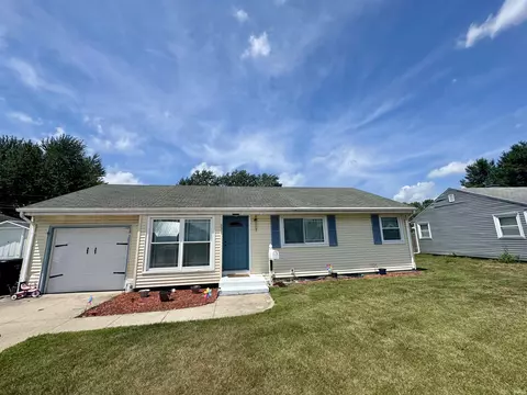 827 Garden Ln, South Bend, IN 46619