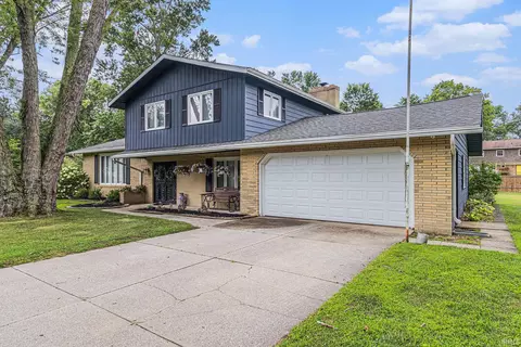 53199 Ironwood Rd, South Bend, IN 46635