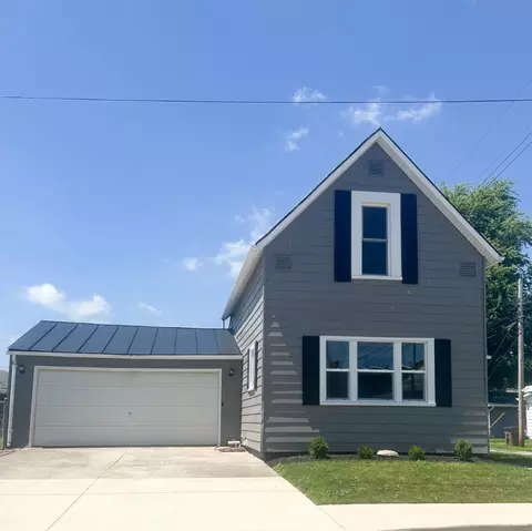 216 S West St, Winchester, IN 47394