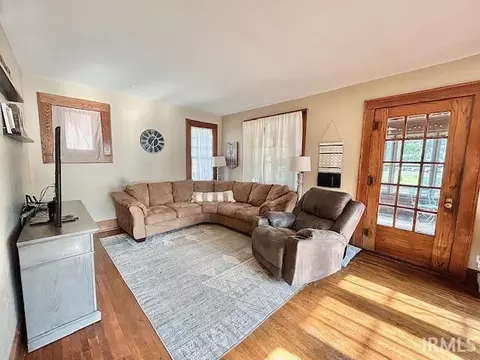 106 E Walnut St, Akron, IN 46910 photo 12