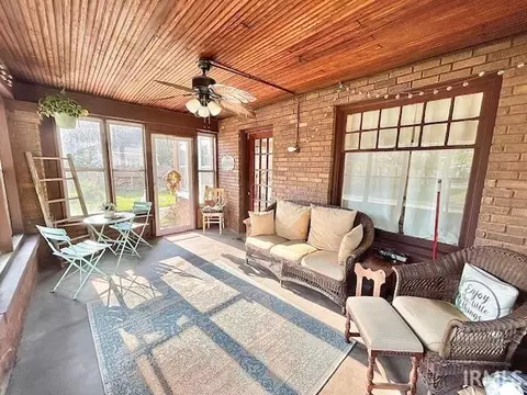 106 E Walnut St, Akron, IN 46910 photo 5
