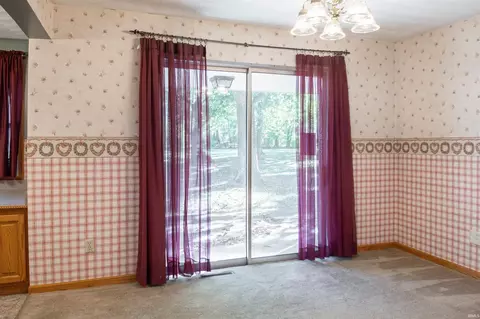 Dining - 1372 Yockey Rd, Mitchell, IN 47446 photo 1 of 1