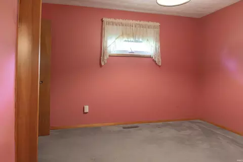 Bedroom - 1372 Yockey Rd, Mitchell, IN 47446 photo 3 of 3