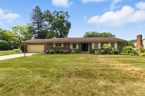1501 Ash Dr W, Elkhart, IN 46514