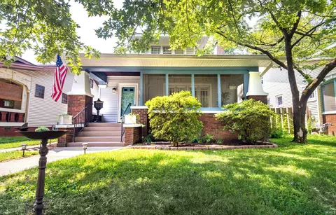 1113 Ravenswood Dr, Evansville, IN 47714