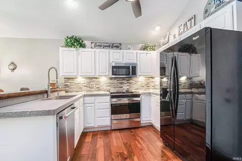 51291 Pembridge Ct, Granger, IN 46530 photo 8