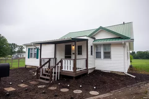 517 N Morgan St, Mentone, IN 46539