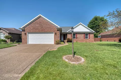 8526 Bramblewood Ln, Evansville, IN 47725