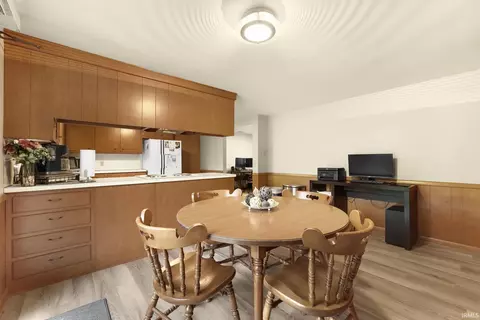 Dining - 910 E 3rd St, Auburn, IN 46706 photo 1 of 3
