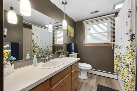 Bath - 910 E 3rd St, Auburn, IN 46706 photo 1 of 1