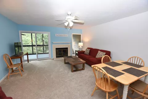 2008 E Waters Edge Dr, Bloomington, IN 47401 photo 4